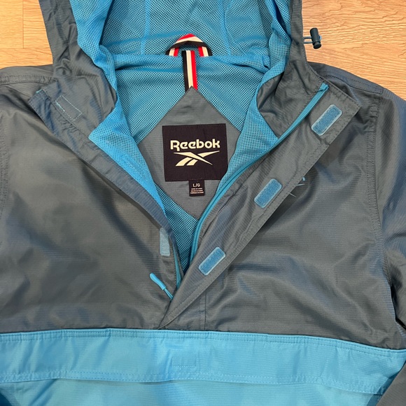 Large Teal Blue Reebok Outerwear jacket - Picture 3 of 4
